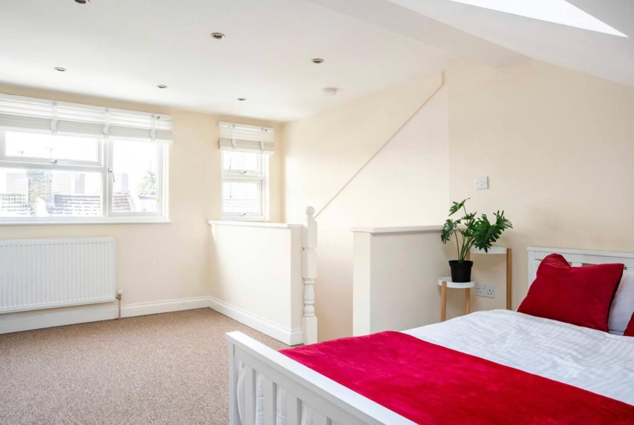 2 Bed Terraced House With Loft In Stratford London Villa Exteriör bild